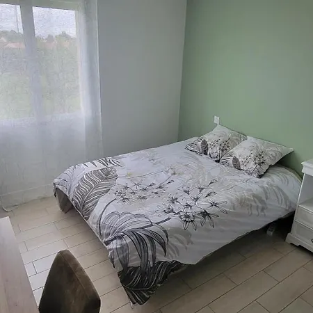 Maison Spacieuse Au Calme A 5 Min De La Villa